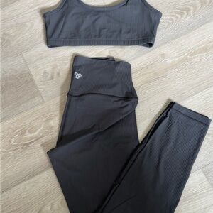 TNA Charcoal Ribbed Leggings Set